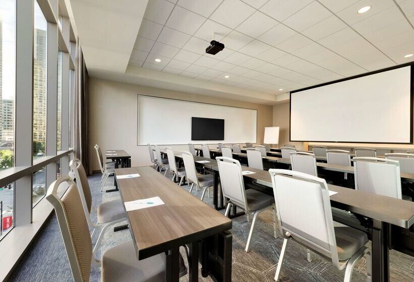 هتل Hampton Inn Chicago West Loop Fulton Market Area