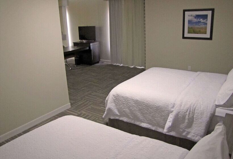 Отель Hampton Inn Mcpherson