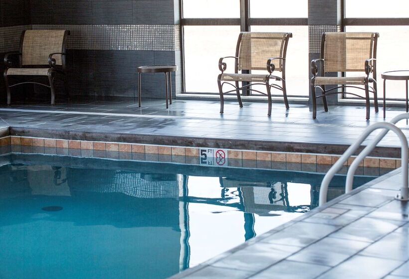 Отель Hampton Inn Mcpherson