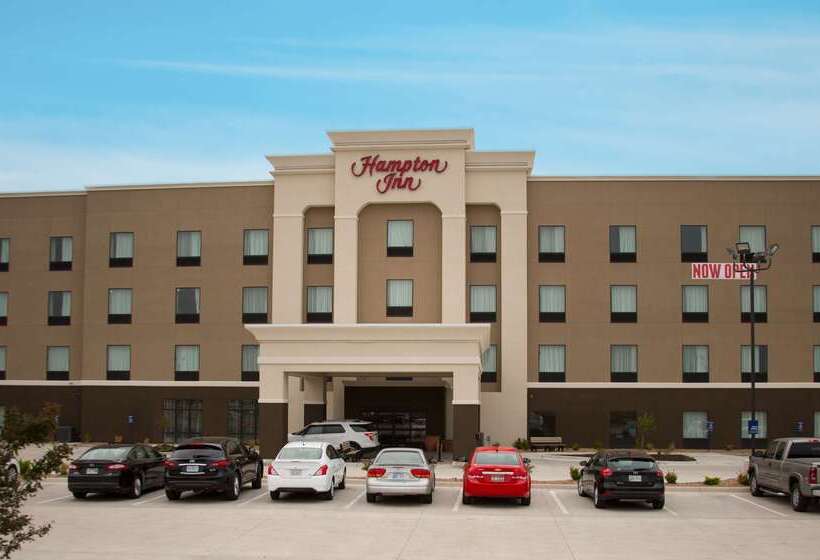 Отель Hampton Inn Mcpherson