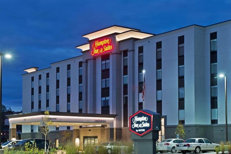 فندق Hampton Inn & Suites North Huntingdonirwin