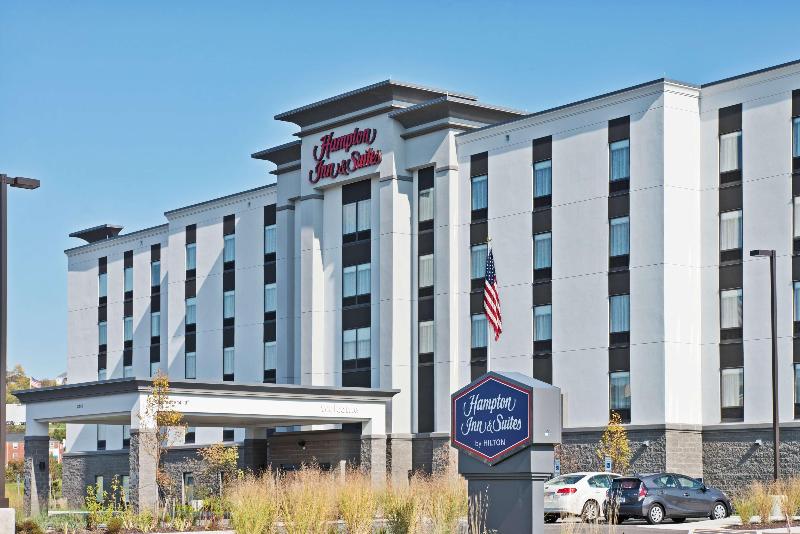 فندق Hampton Inn & Suites North Huntingdonirwin