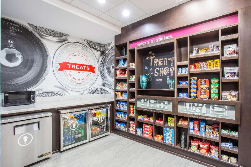 Отель Hampton Inn & Suites Yonkers Westchester
