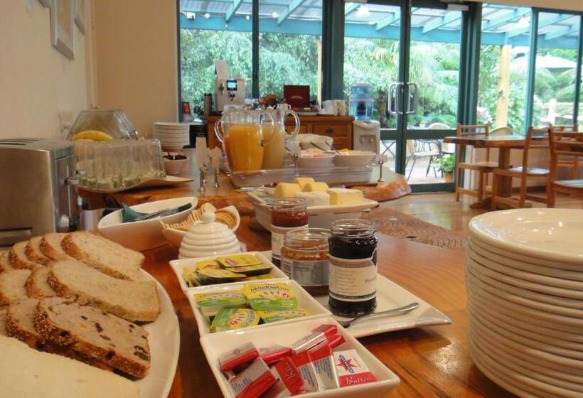 هتل Heritage Trail Lodge