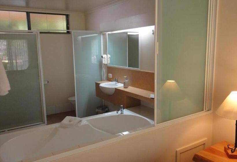 هتل Heritage Trail Lodge