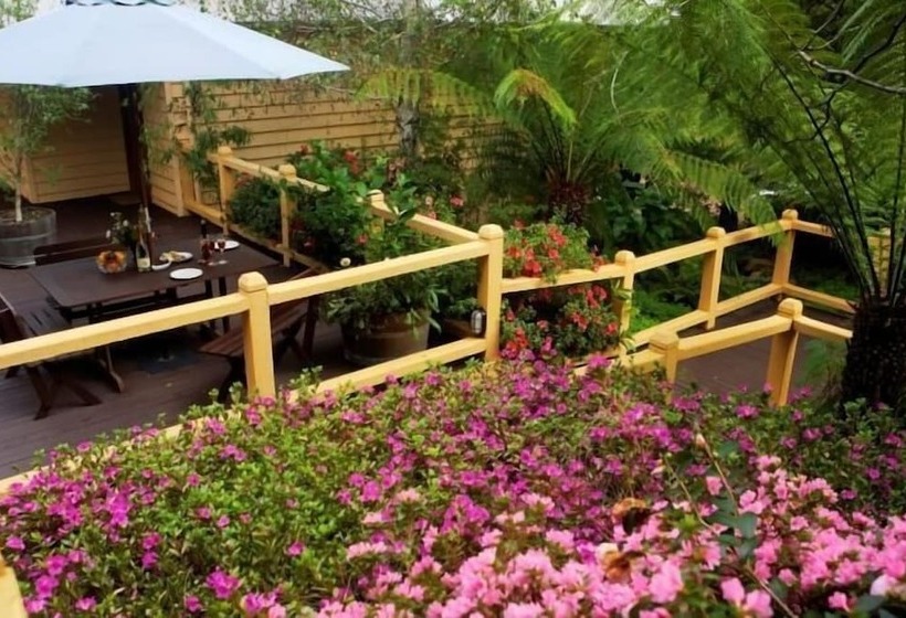 هتل Heritage Trail Lodge