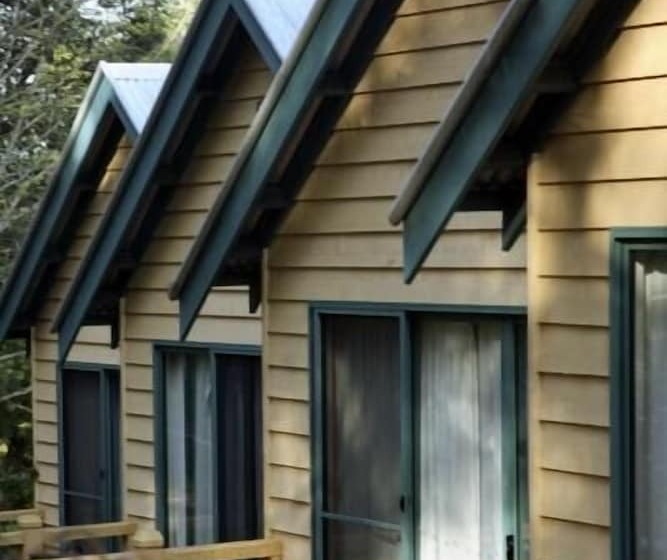 هتل Heritage Trail Lodge