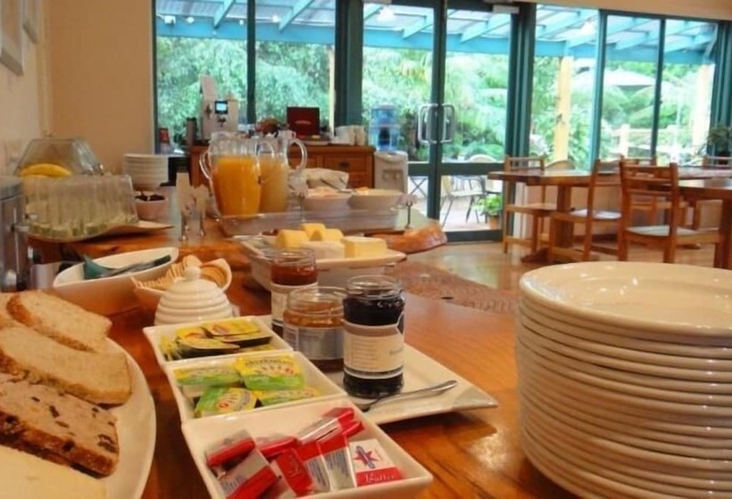 هتل Heritage Trail Lodge