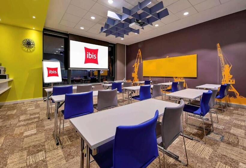 ホテル Ibis Gdansk Stare Miasto