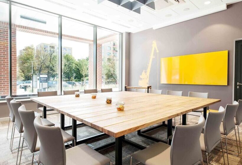 ホテル Ibis Gdansk Stare Miasto