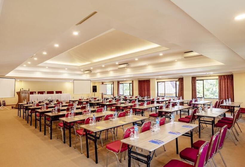 בית מלון כפרי Jimbarwana