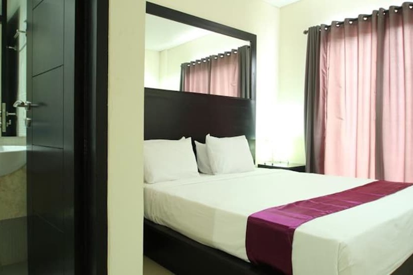 호텔 Collection O Airport Kuta Bali