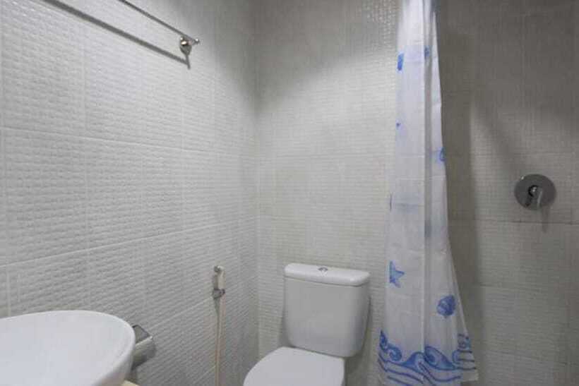 호텔 Collection O Airport Kuta Bali