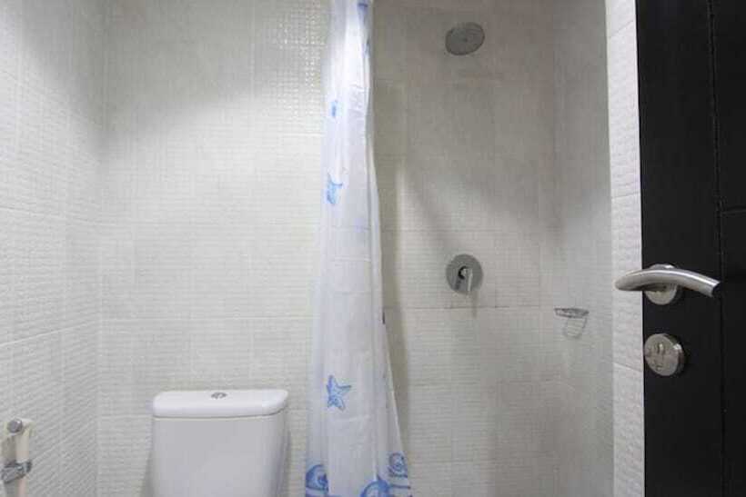 호텔 Collection O Airport Kuta Bali