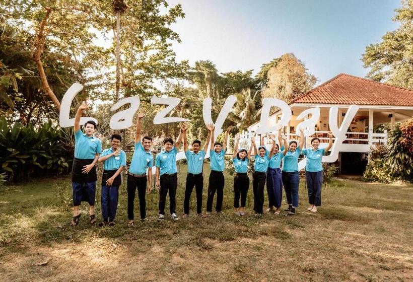 호텔 Lazy Day The Resort