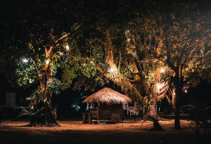 호텔 Lazy Day The Resort