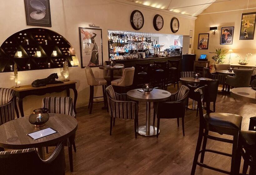 فندق Le Bouchon Brasserie &