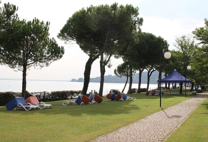 בית מלון כפרי Le Corti Del Lago