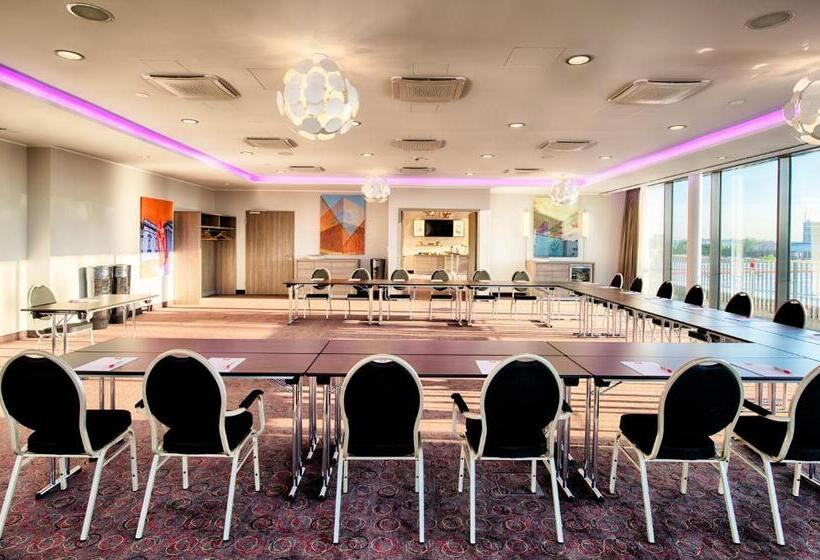 Leonardo Hotel Munich City South