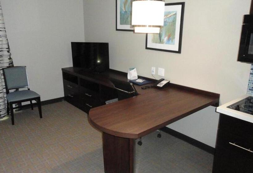 هتل Mainstay Suites Midland