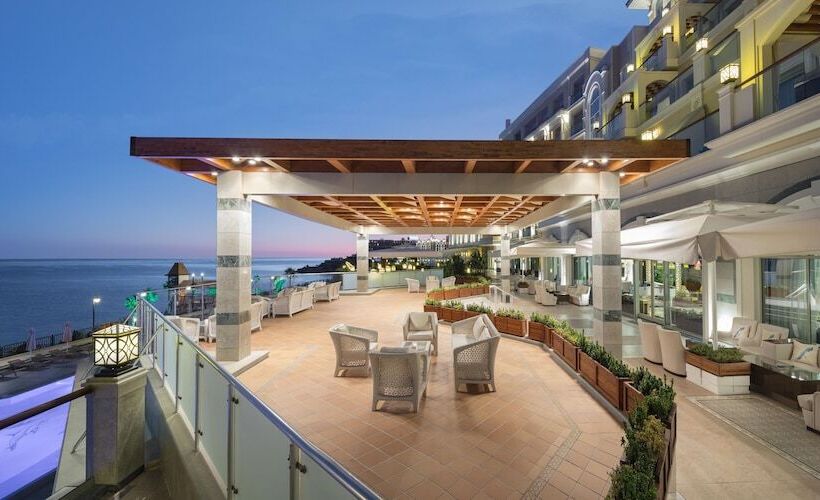 Merit Royal Premium Hotel Casino & Spa