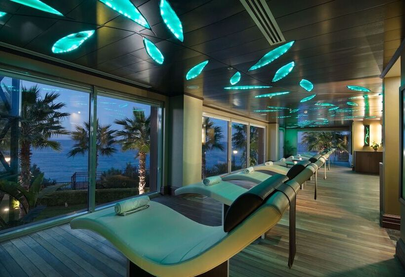 Merit Royal Premium Hotel Casino & Spa