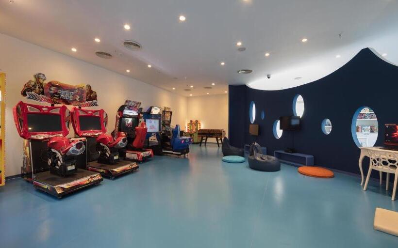 Merit Royal Premium Hotel Casino & Spa