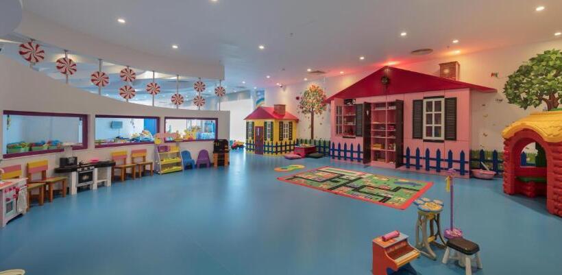 Merit Royal Premium Hotel Casino & Spa