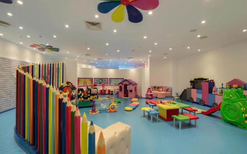 Merit Royal Premium Hotel Casino & Spa