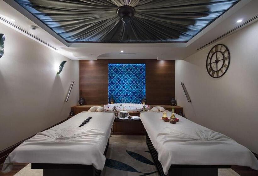 Merit Royal Premium Hotel Casino & Spa