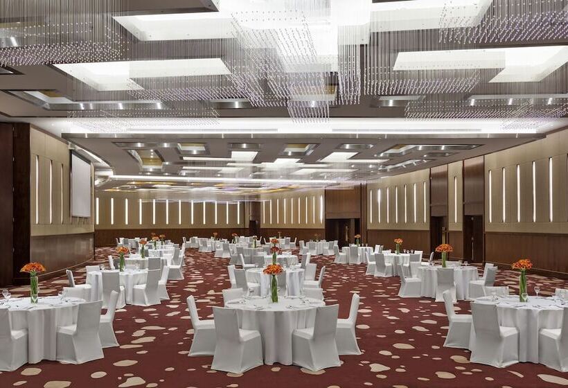 호텔 Millennium Hail