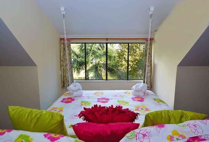 בית מלון כפרי Montville Country Cabins