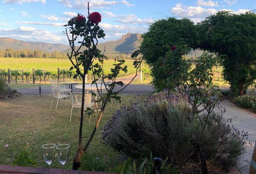 בית מלון כפרי Nightingale Villas