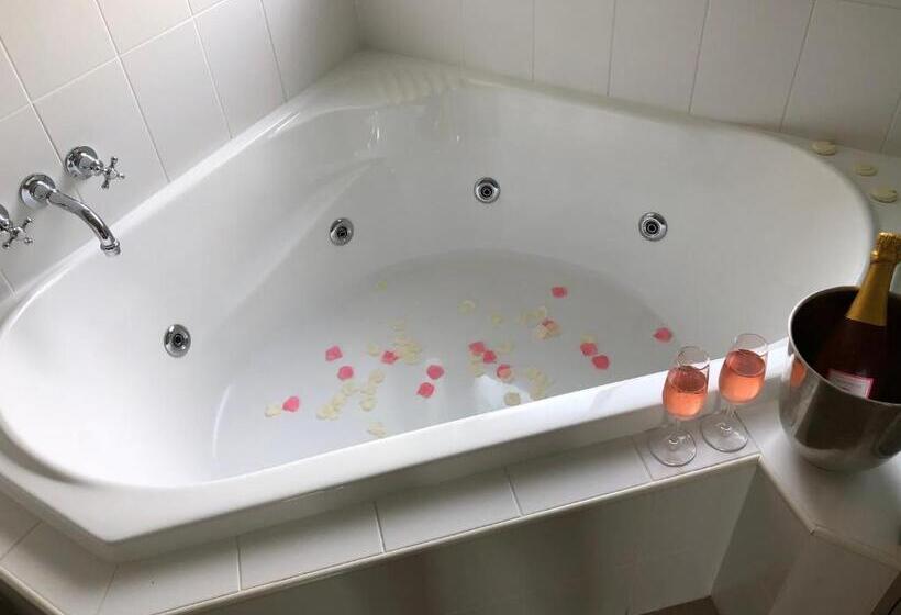 בית מלון כפרי Nightingale Villas