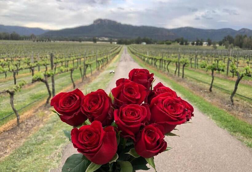 בית מלון כפרי Nightingale Villas