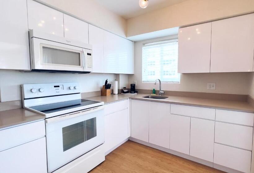 בית מלון כפרי North Beach