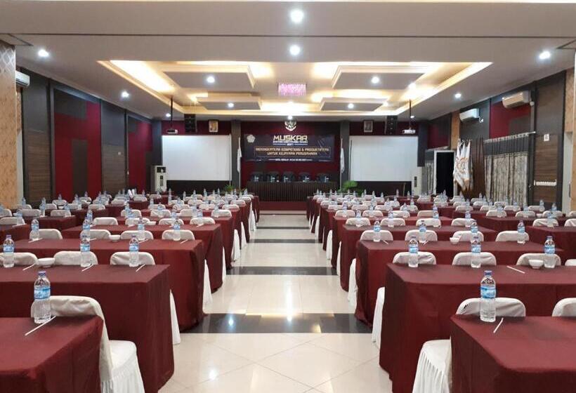 Отель Novilla Boutique Resort