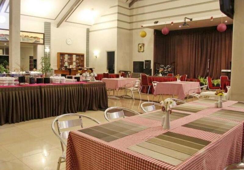 Отель Novilla Boutique Resort