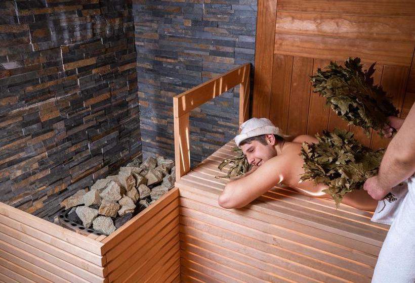 Отель Parklane Resort And Spa