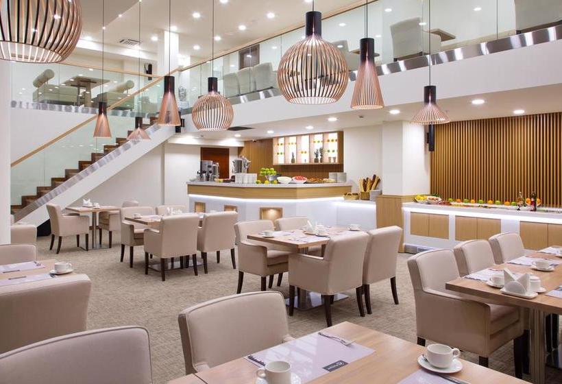 Отель Parklane Resort And Spa