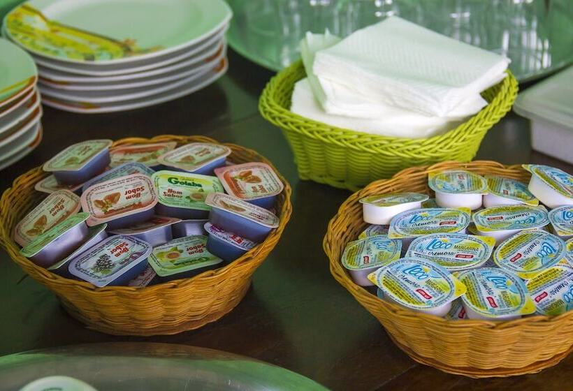 Отель Pousada Camila