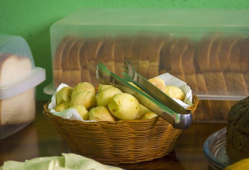 Отель Pousada Camila