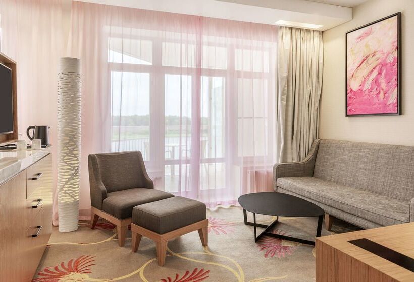 هتل Radisson Resort, Zavidovo