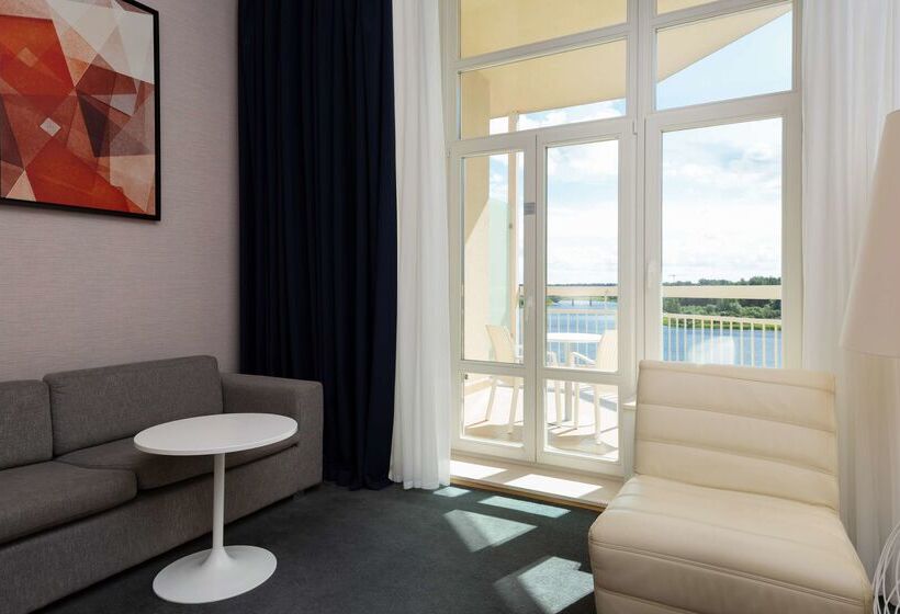 هتل Radisson Resort, Zavidovo