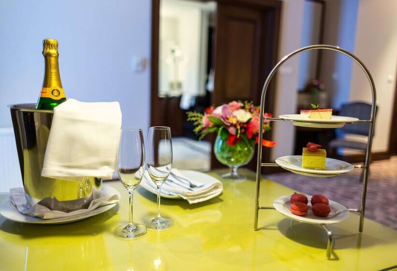 هتل Radisson Resort, Zavidovo