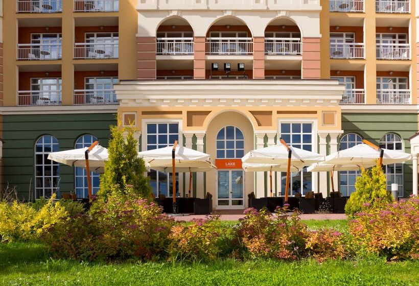 هتل Radisson Resort, Zavidovo
