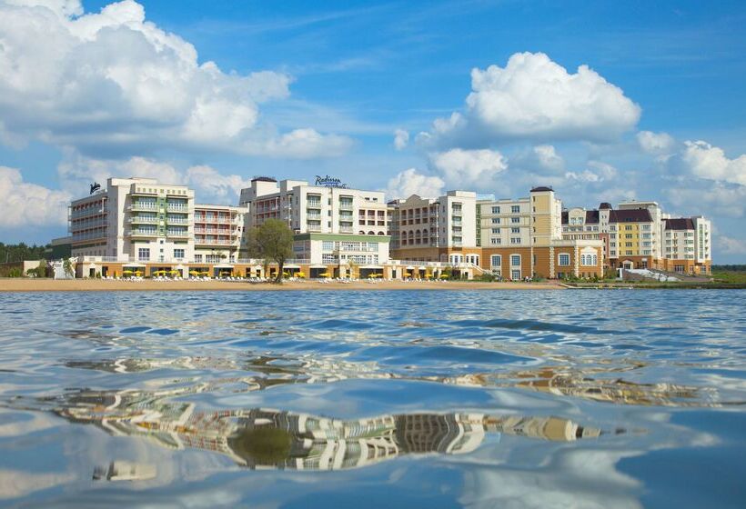هتل Radisson Resort, Zavidovo