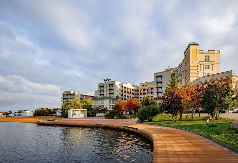 هتل Radisson Resort, Zavidovo