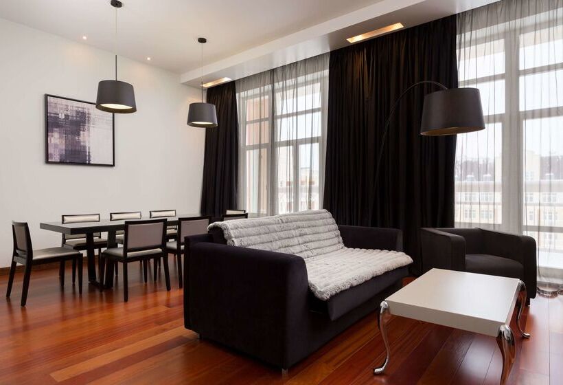 هتل Radisson Resort, Zavidovo