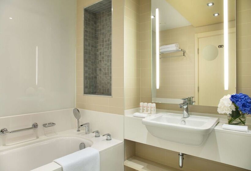 هتل Radisson Resort, Zavidovo